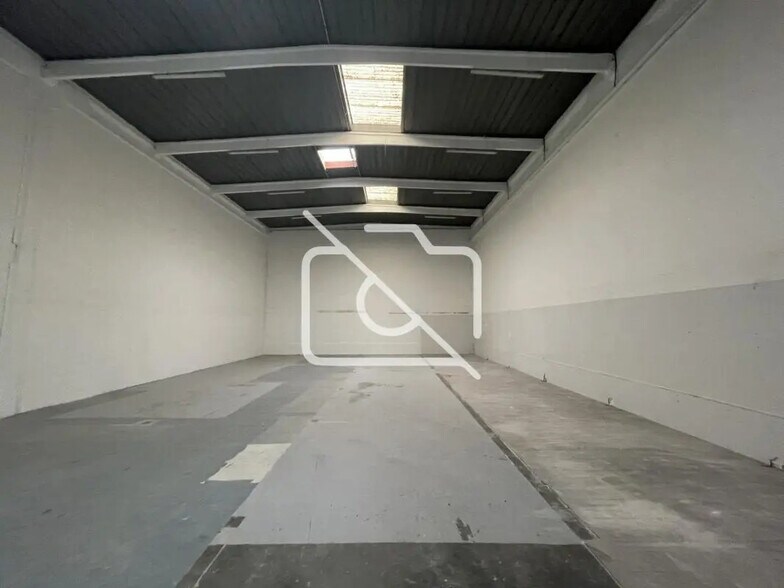 Industriel/Logistique dans Bondoufle à louer - Photo de l’immeuble – Image 2 sur 5