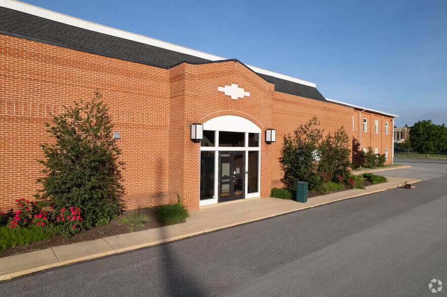 600 S Broad St, Kennett Square, PA à louer - Photo de l’immeuble – Image 3 sur 7