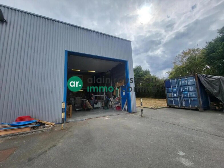 Local d’activités dans Écouflant à louer - Photo de l’immeuble – Image 1 sur 7