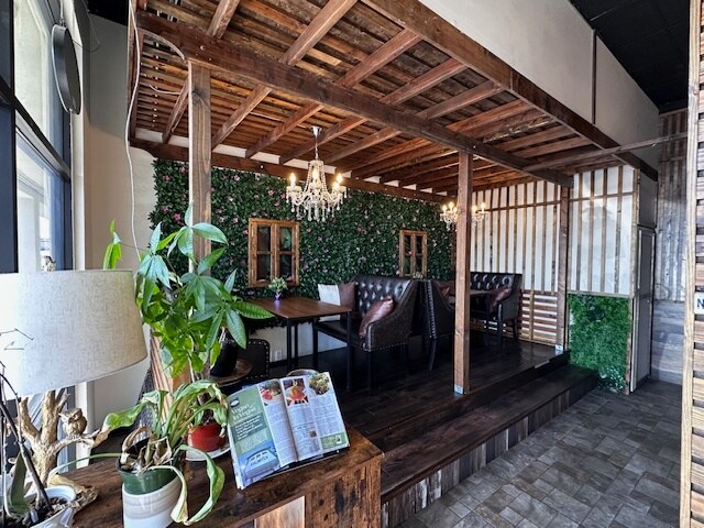 5255 S Decatur Blvd, Las Vegas, NV à louer - Photo de l’immeuble – Image 1 sur 9