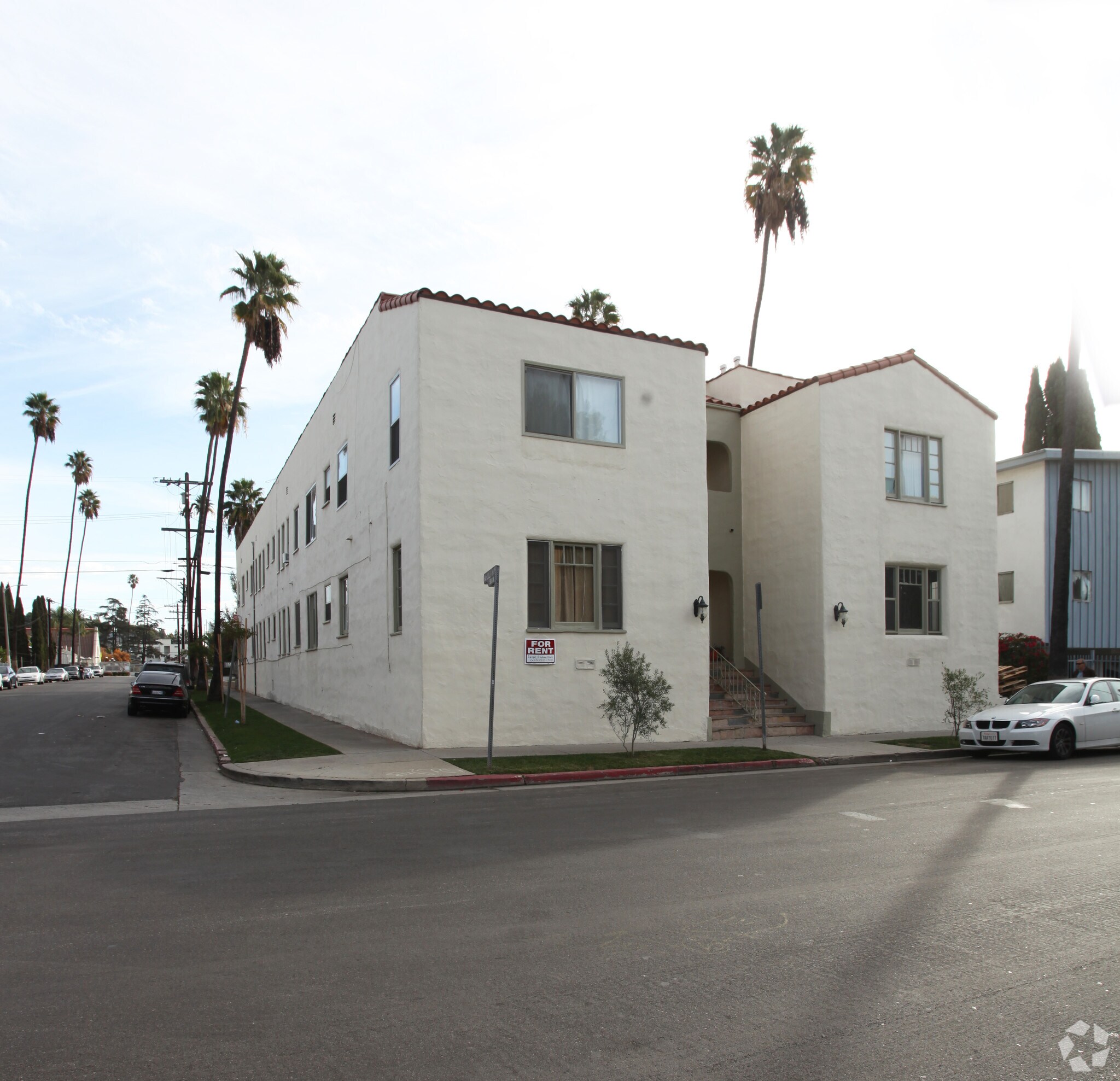 1534 Winona Blvd, Los Angeles, CA à vendre Photo principale– Image 1 sur 13