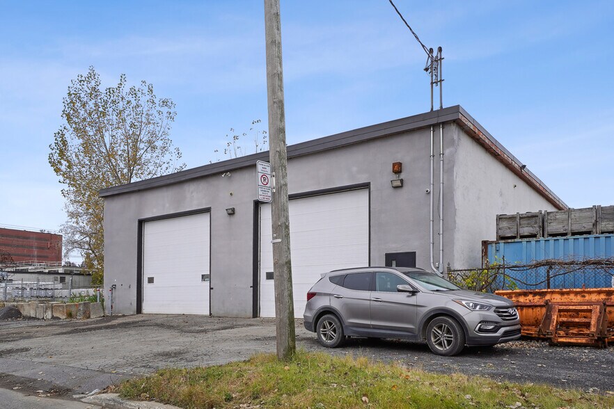 290 Rue Quinlan, Montréal, QC à vendre - Photo de l’immeuble – Image 2 sur 13