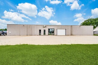 Plus de détails pour 802 E Walnut St, Garland, TX - Local d’activités à vendre