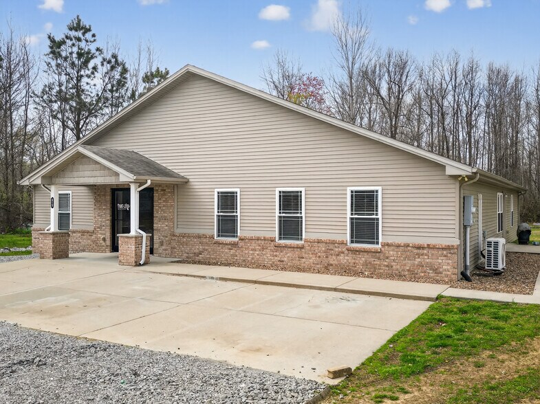 615 S 2nd St, Central City, KY à vendre - Photo de l’immeuble – Image 3 sur 43