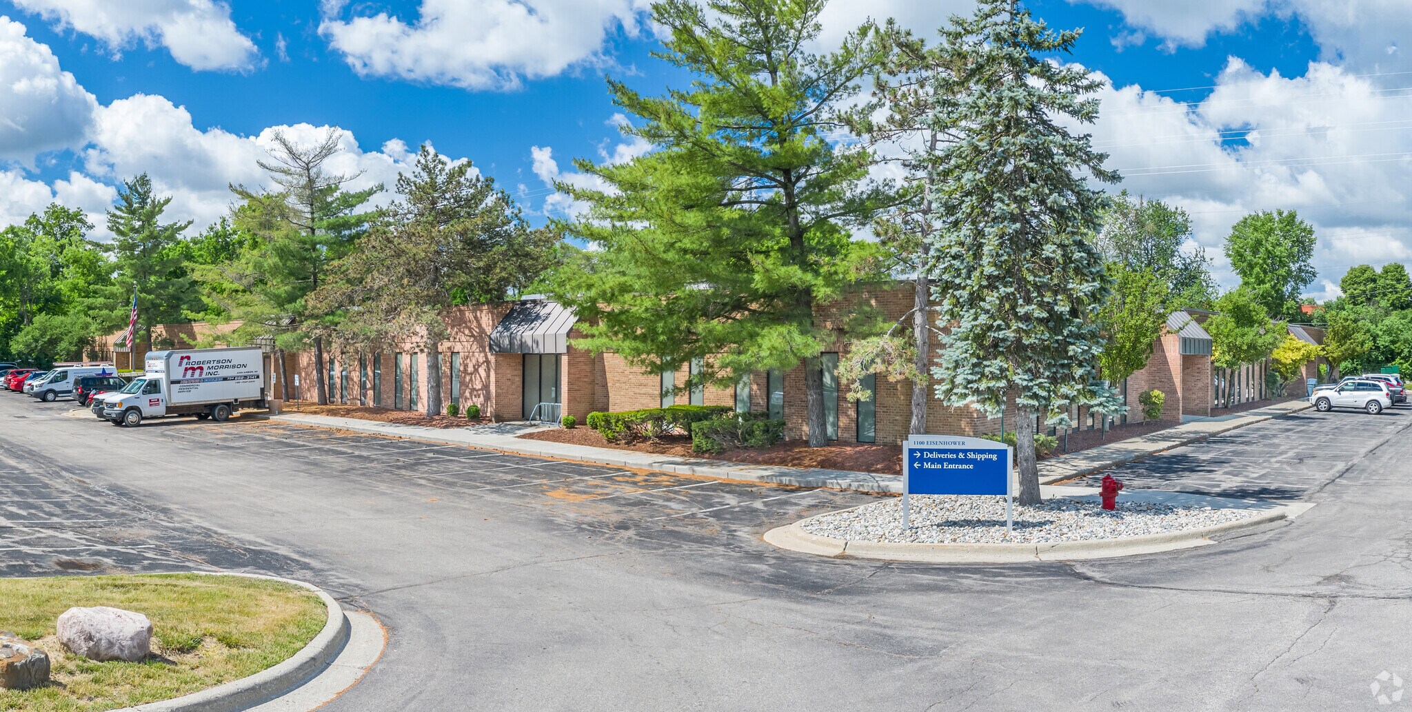 1100 Eisenhower Pl, Ann Arbor, MI à vendre Photo principale– Image 1 sur 6