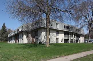 Plus de détails pour 2701 Xylon Ave N, New Hope, MN - Logement à vendre