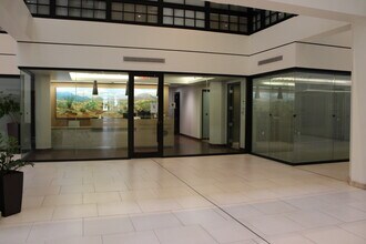 303 N Oregon St, El Paso, TX à louer Photo intérieure– Image 2 sur 16