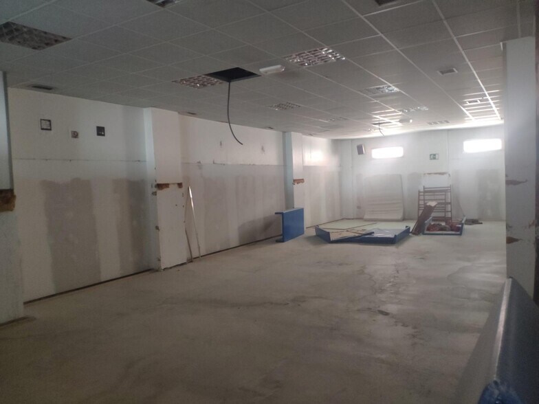 Local commercial dans El Ejido, Almería à vendre - Photo intérieure – Image 2 sur 13