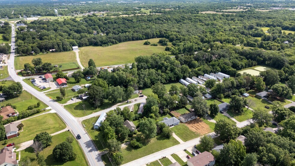 183 SE State Route 13, Warrensburg, MO à vendre - Photo de l’immeuble – Image 2 sur 4