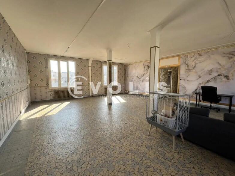 Bureau dans Champigny-sur-Marne à louer - Photo de l’immeuble – Image 3 sur 11
