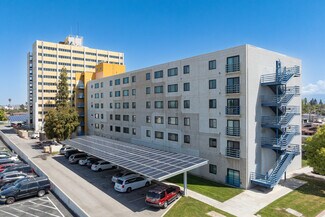 Plus de détails pour 3015 Wilson Rd, Bakersfield, CA - Logement à vendre