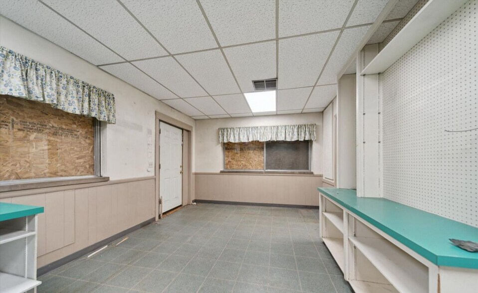 719 N Larch St, Lansing, MI à vendre - Photo de l’immeuble – Image 3 sur 21