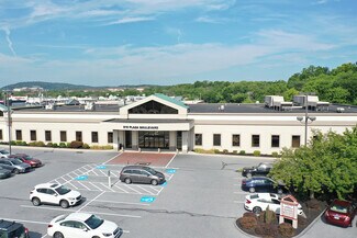 Plus de détails pour 810 Plaza Blvd, Lancaster, PA - Bureau/Médical à louer
