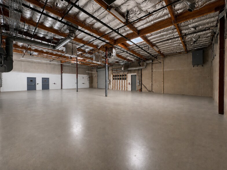 2591 Kerner Blvd, San Rafael, CA à louer - Photo de l’immeuble – Image 2 sur 12