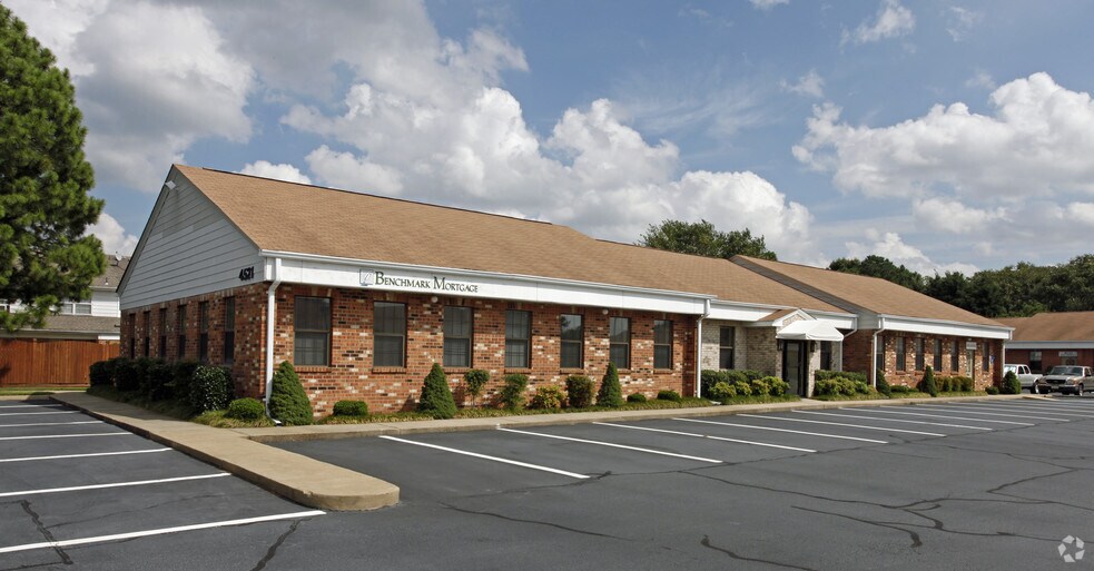 4521 E Honeygrove Rd, Virginia Beach, VA à vendre - Photo principale – Image 1 sur 3