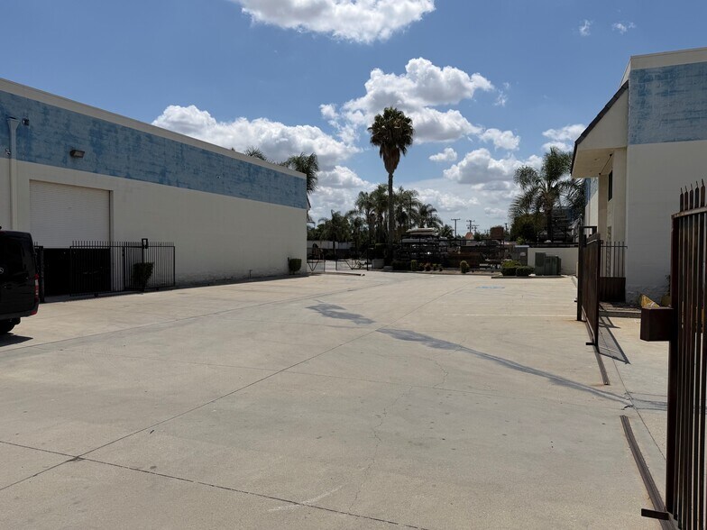 9703-9707 El Poche St, South El Monte, CA à louer - Photo de l’immeuble – Image 2 sur 10