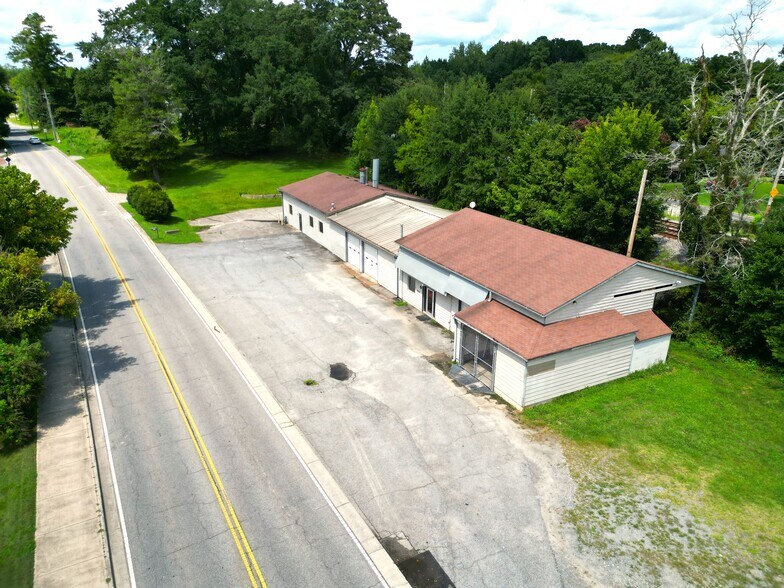 5304 N Main St, Acworth, GA à vendre - Photo de l’immeuble – Image 2 sur 18