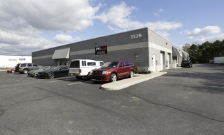 Plus de détails pour 1139 Station Rd, Medford, NY - Industriel/Logistique à louer