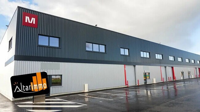 Plus de détails pour Local d'activités à louer