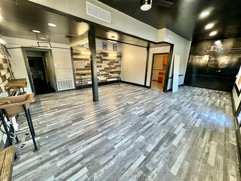 2945 N Porter Ave, Wichita, KS à louer - Photo de l’immeuble – Image 3 sur 4