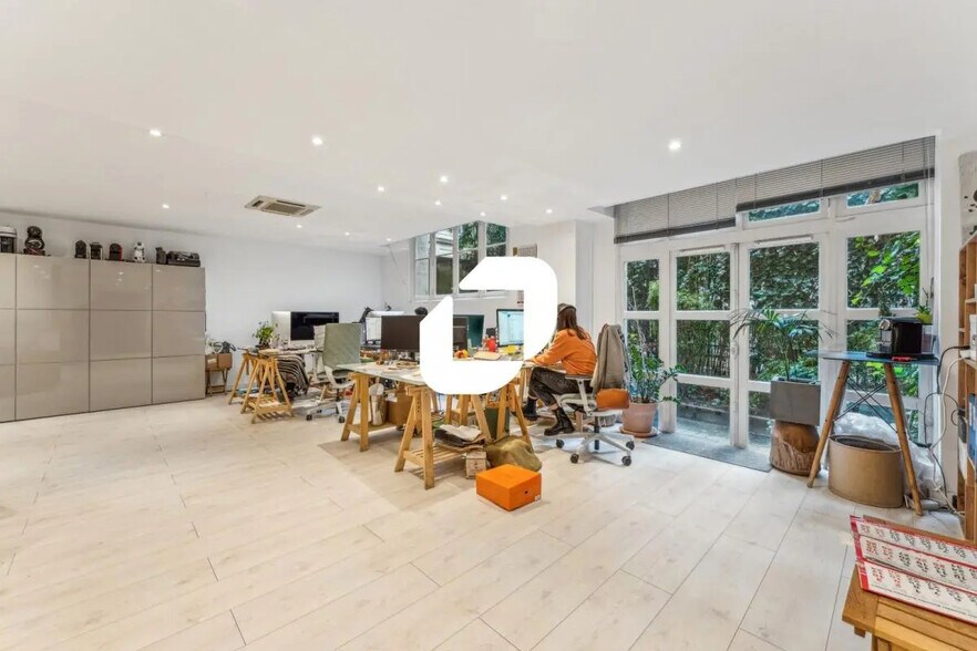 Bureau dans Paris à louer - Photo intérieure – Image 2 sur 13