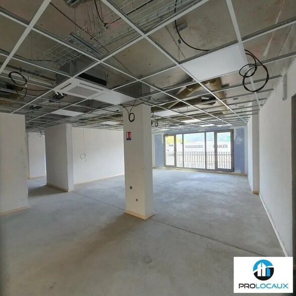 Bureau dans SAINT-MARTIN-D'HERES à vendre - Photo de l’immeuble – Image 1 sur 12