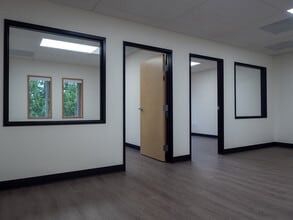 8101 SW Nyberg St, Tualatin, OR à louer Photo intérieure– Image 1 sur 4