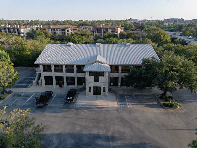 102 W Morrow St, Georgetown, TX à louer - Photo principale – Image 1 sur 3