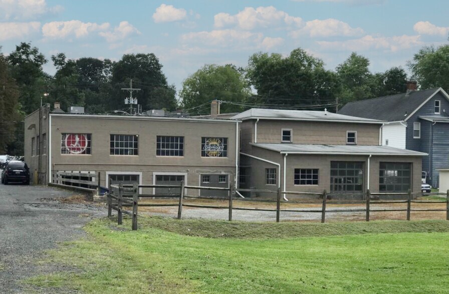 163-165 Main St, Peapack, NJ à vendre - Photo de l’immeuble – Image 2 sur 9
