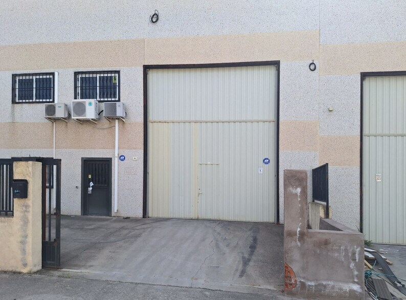 Industriel/Logistique dans Yuncos, Toledo à vendre - Photo de l’immeuble – Image 3 sur 9