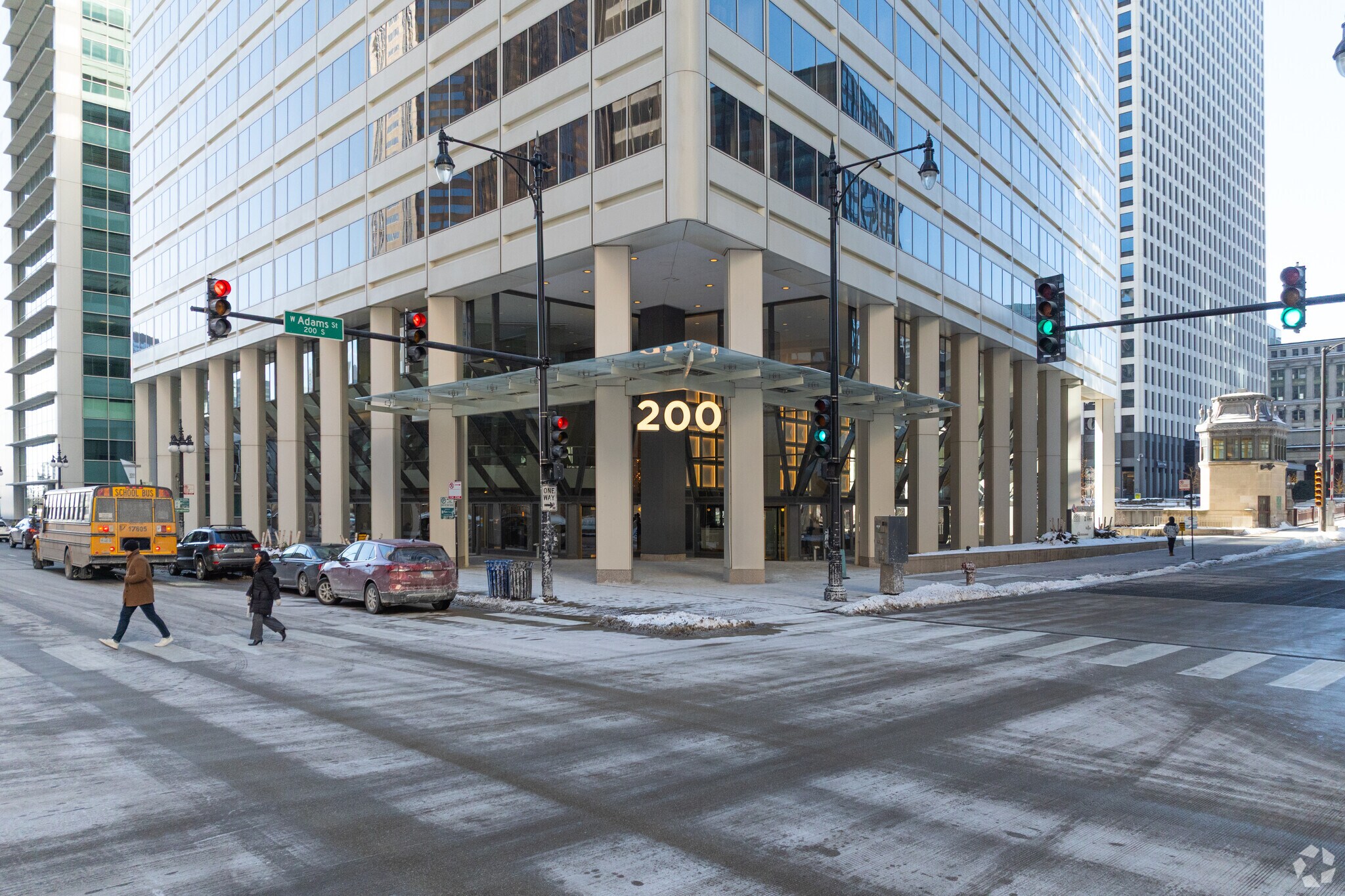 200 S Wacker Dr, Chicago, IL à louer Photo de l’immeuble– Image 1 sur 27