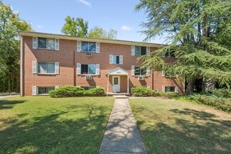 Plus de détails pour 7310 Columbia Ave, College Park, MD - Logement à vendre