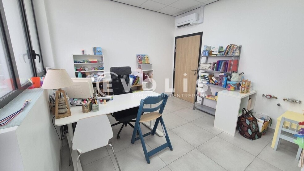 Bureau dans Serris à louer - Photo intérieure – Image 1 sur 4