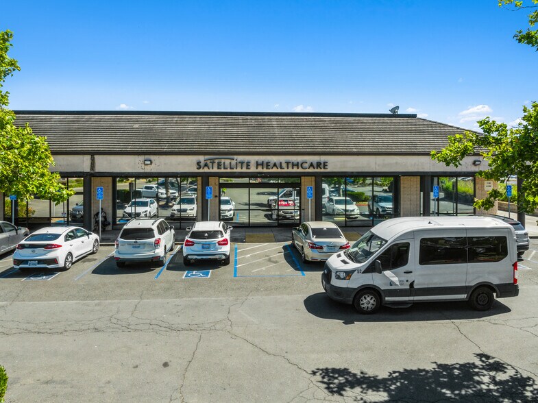 4300 Sonoma Blvd, Vallejo, CA à vendre - Photo de l’immeuble – Image 2 sur 8