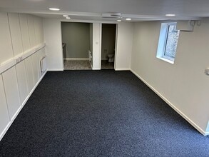 104 Harrogate Rd, Bradford à louer Photo intérieure– Image 2 sur 4