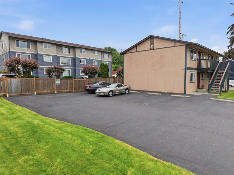 3116 18th St, Everett, WA à vendre - Photo de l’immeuble – Image 2 sur 22
