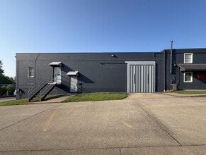 385-387 Industrial Dr, Mount Juliet, TN à louer Photo intérieure– Image 2 sur 24