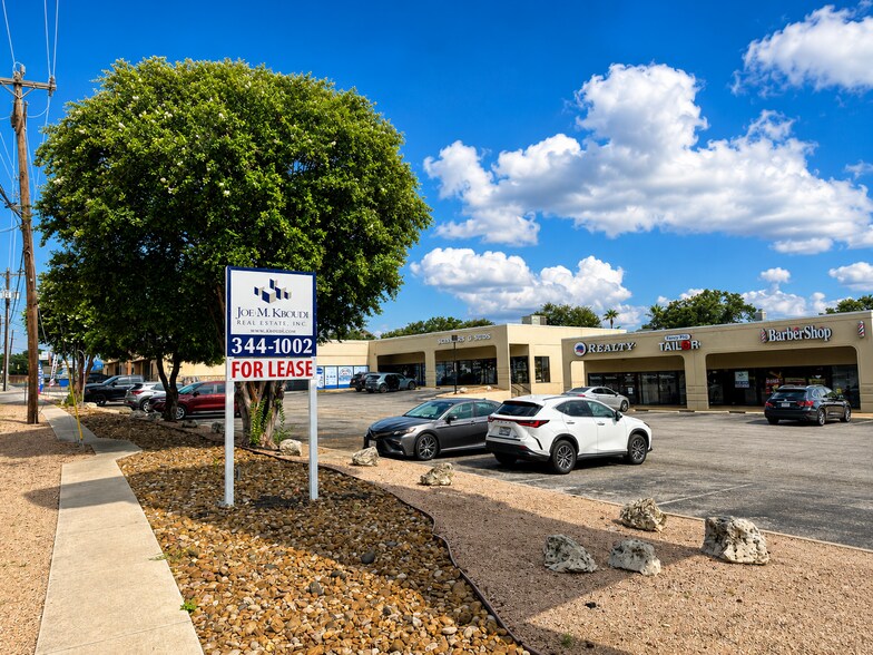 1031 Patricia, San Antonio, TX à louer - Photo de l’immeuble – Image 3 sur 6