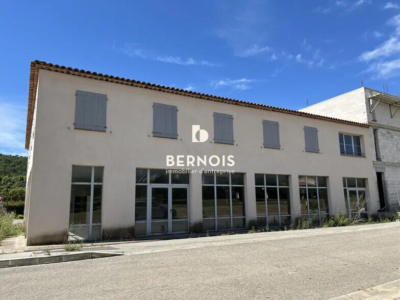 6 Rue Du Courrier Du Sud, La Môle à louer - Photo de l’immeuble – Image 2 sur 6