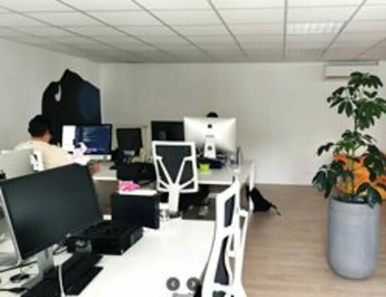 Bureau dans Nantes à louer - Photo de l’immeuble – Image 3 sur 4