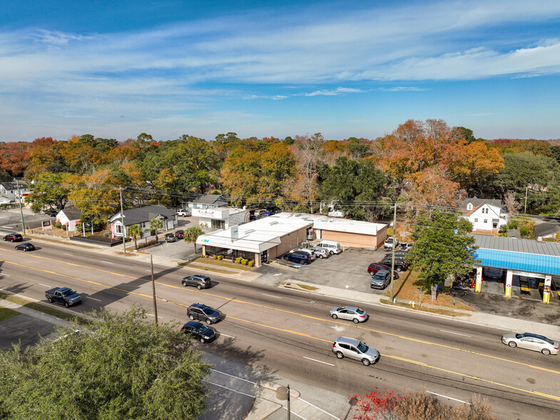 932 Savannah Hwy, Charleston, SC à louer - Photo de l’immeuble – Image 2 sur 24