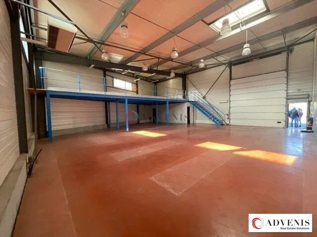 Local d’activités dans Yvrac à louer - Photo de l’immeuble – Image 1 sur 5