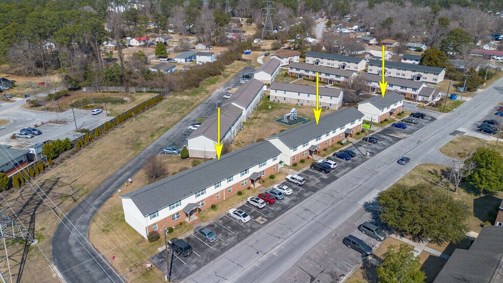 2322 Indian Dr, Jacksonville, NC à vendre - Photo de l’immeuble – Image 2 sur 17