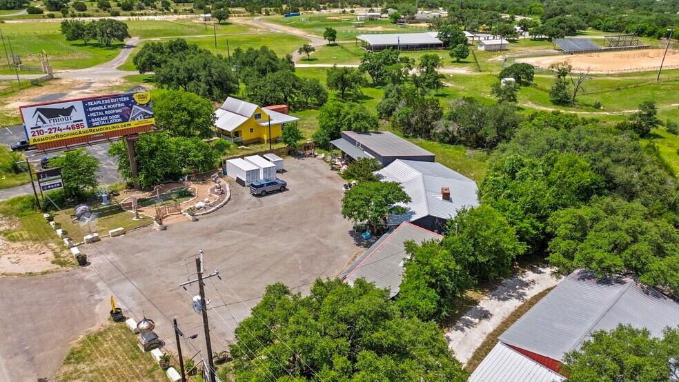 1725 S US Highway 281, Blanco, TX à vendre - Photo de l’immeuble – Image 3 sur 18