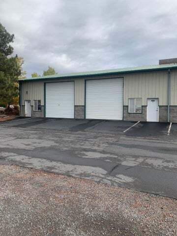 2675 SW High Desert Dr, Prineville, OR à louer Photo de l’immeuble– Image 1 sur 6