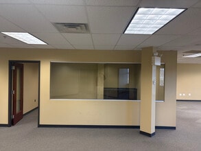 200 Lake Dr E, Cherry Hill, NJ à louer Photo intérieure– Image 2 sur 10