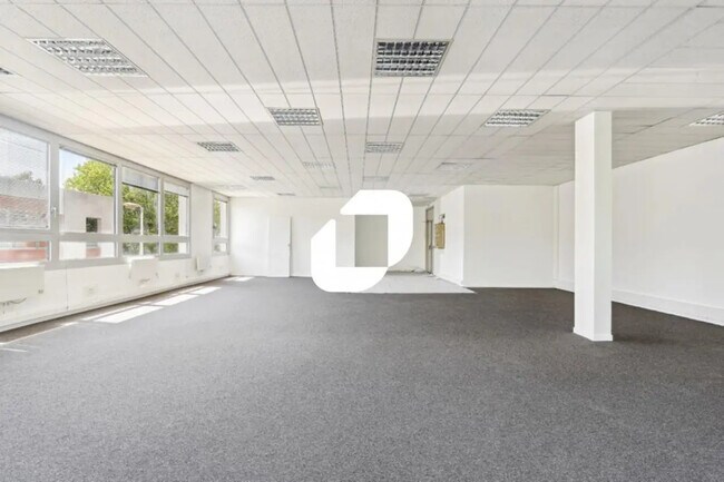 Plus de détails pour Bureau à vendre