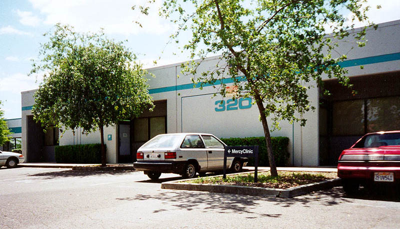 320 Harris Ave, Sacramento, CA à vendre - Photo de l’immeuble – Image 2 sur 5