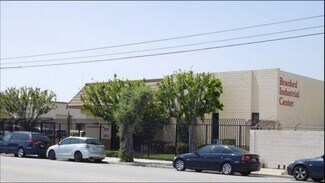 Plus de détails pour 12455 Branford St, Pacoima, CA - Industriel/Logistique à louer