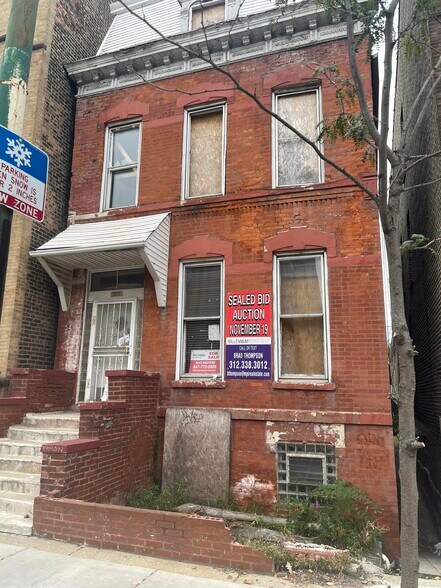 1817 S Ashland Ave, Chicago, IL à vendre - Photo de l’immeuble – Image 1 sur 2